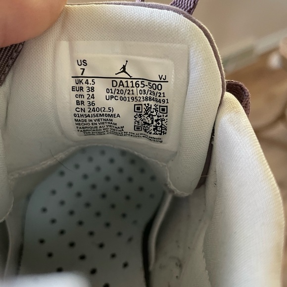 Jordan Air NFH Sneakers - Picture 8 of 10